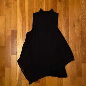 Elegant flowy black tunic